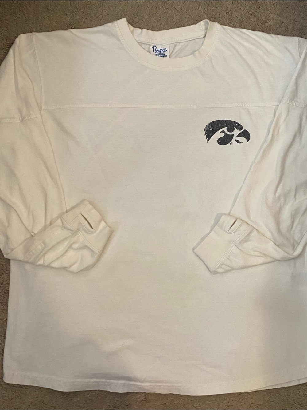 Women's Pressbox lowa
Hawkeyes "Pennant Stack"
Oversized Long Sleeve Big Shirt